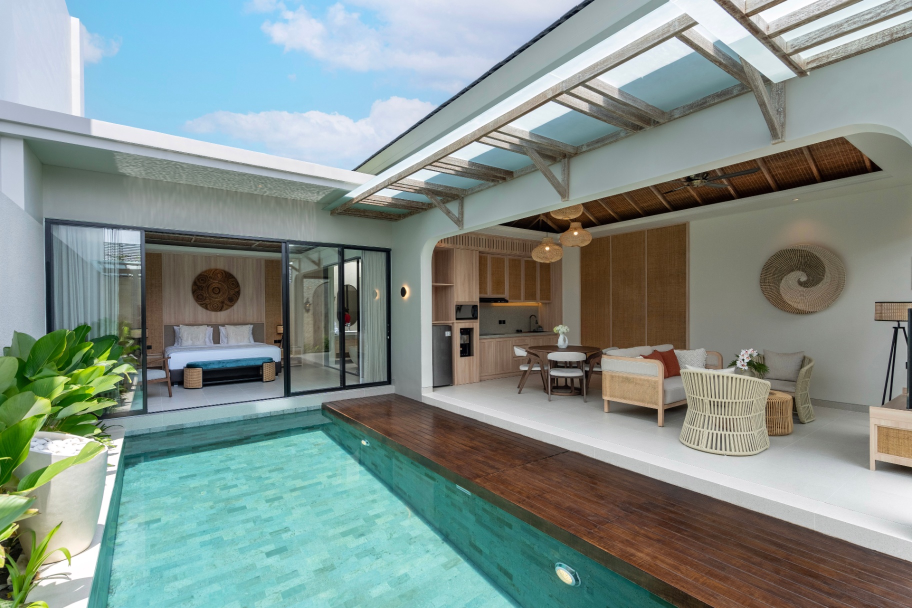 Stylish 1BR Retreat Surrounded by Tropical Bliss