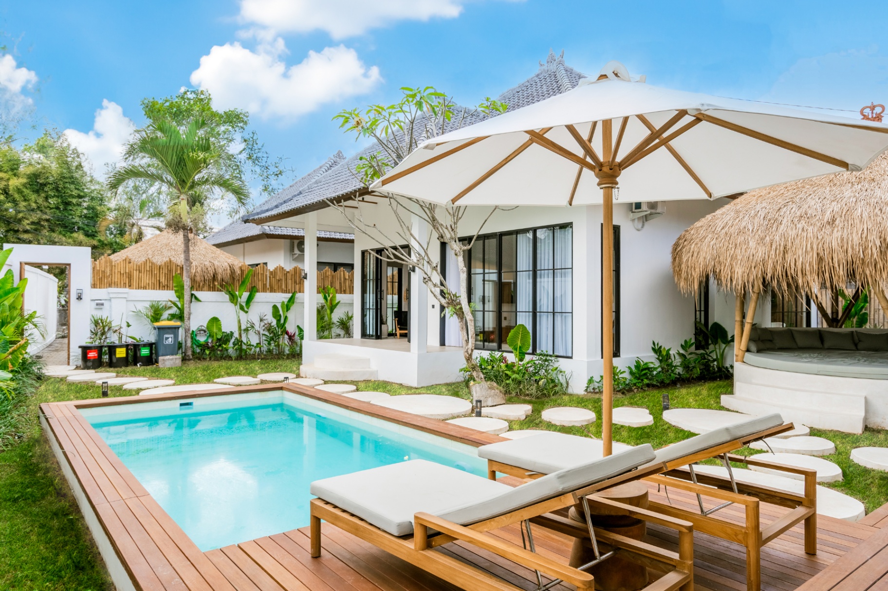 Ubud Luxury 2BR Villa w/ Pool & Tropical Views