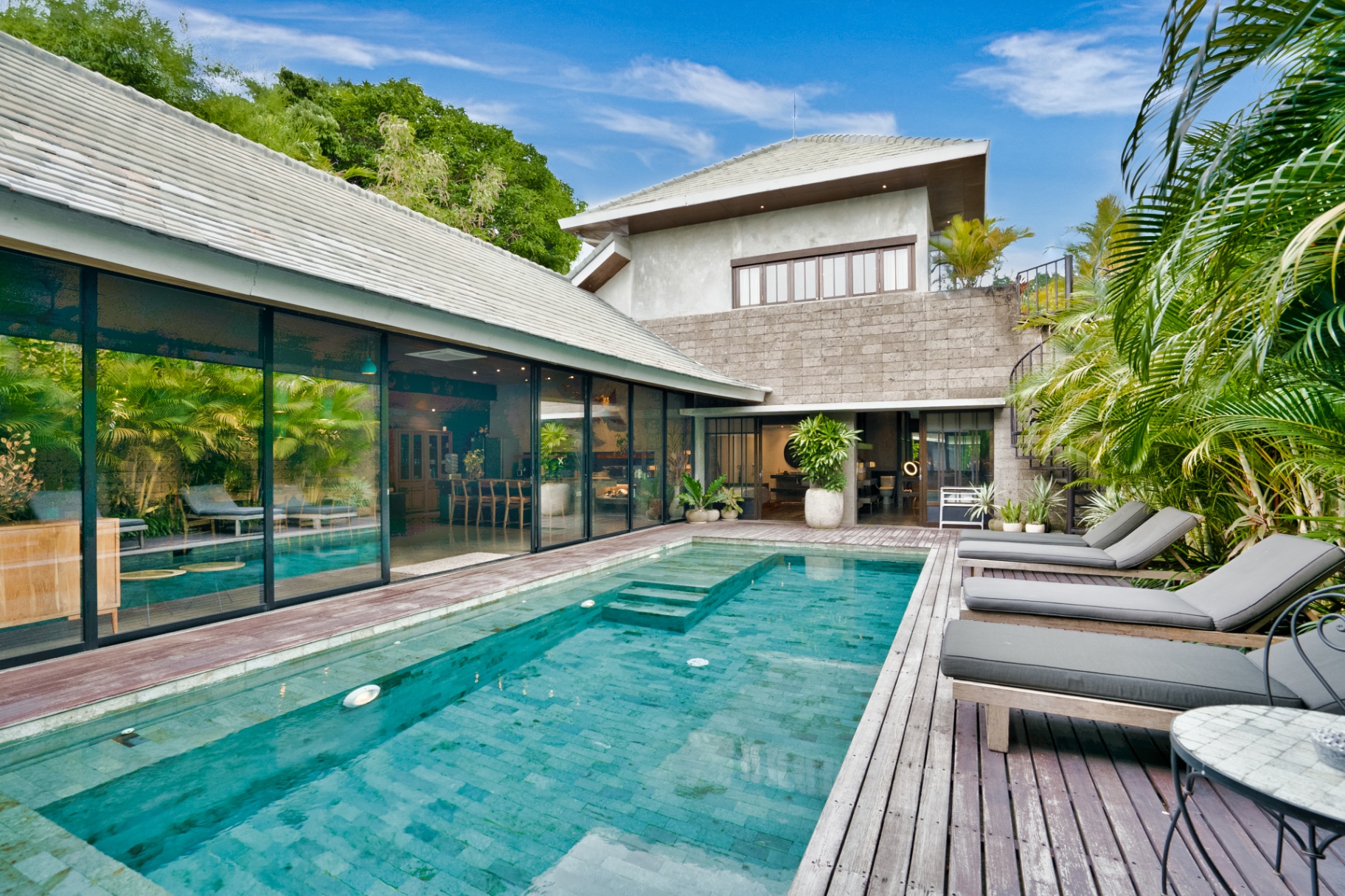 Villa image 2
