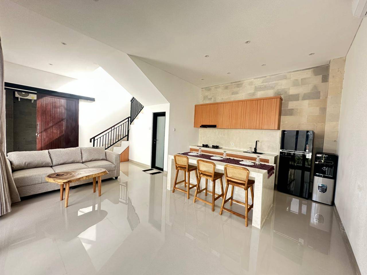 Villa image 2
