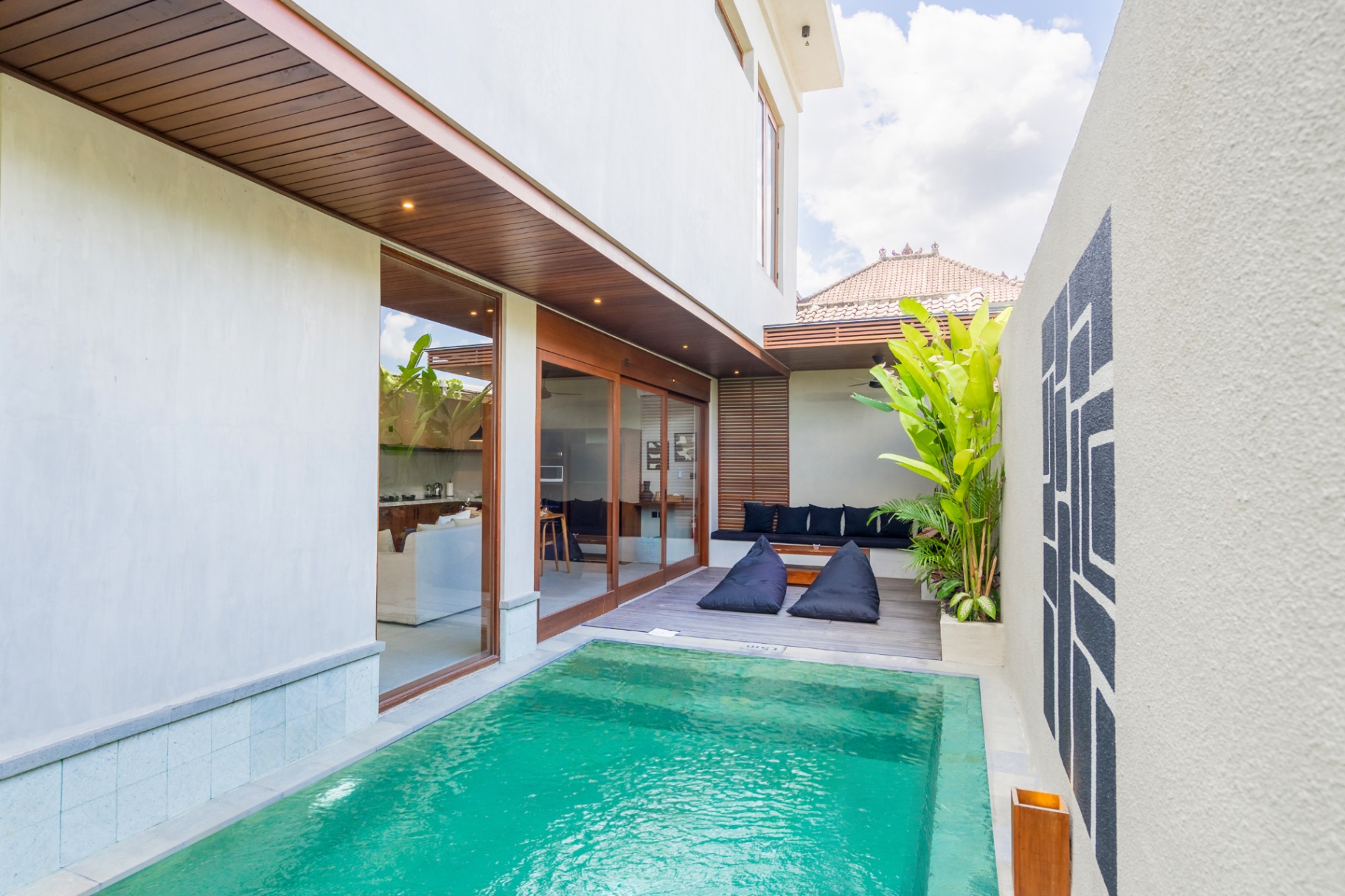 Villa image 2