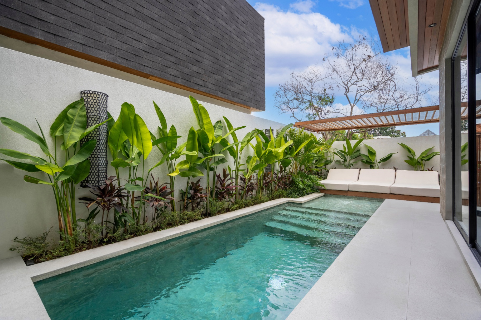 Villa image 2