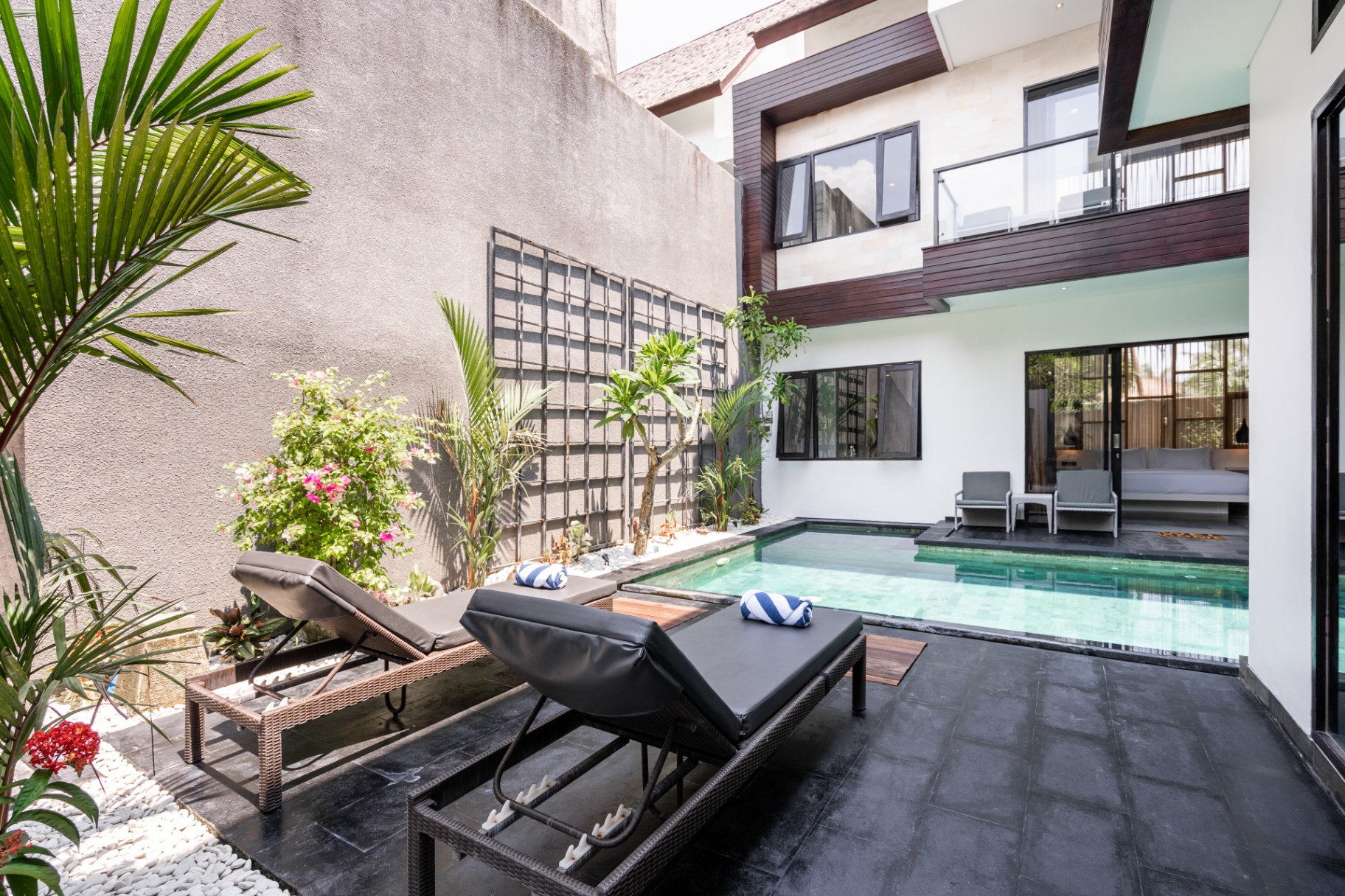 Villa image 3
