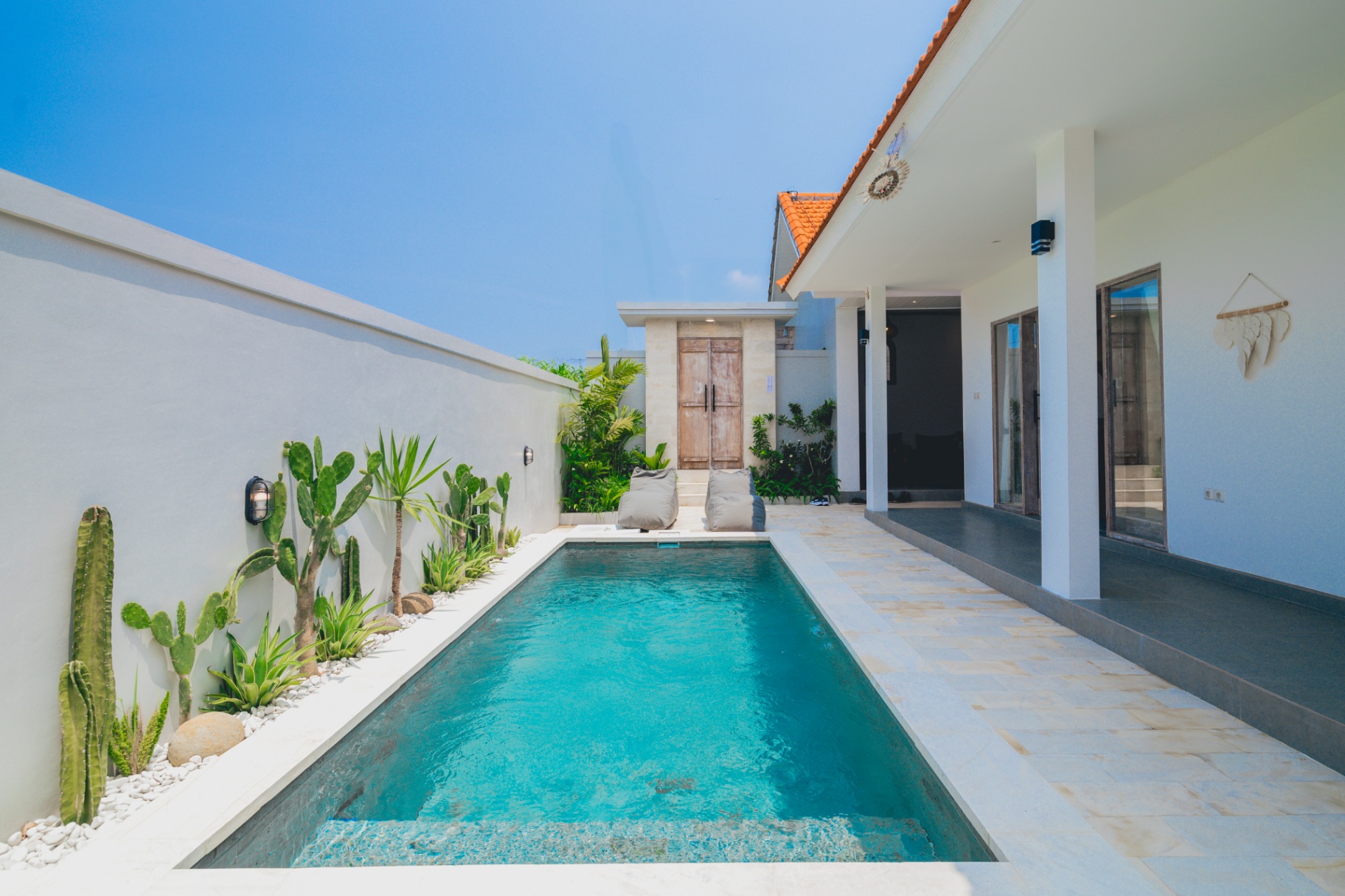 Santai - 2BR Modern Minimalist Pool Villa Canggu