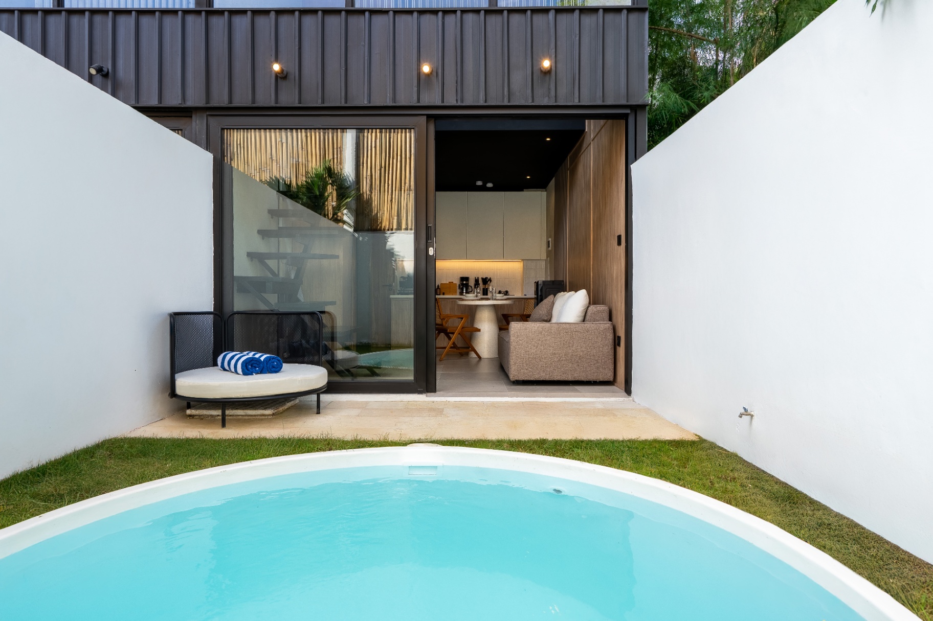 Solis: New 1BR Chic 2-stories Pool Villa in Canggu