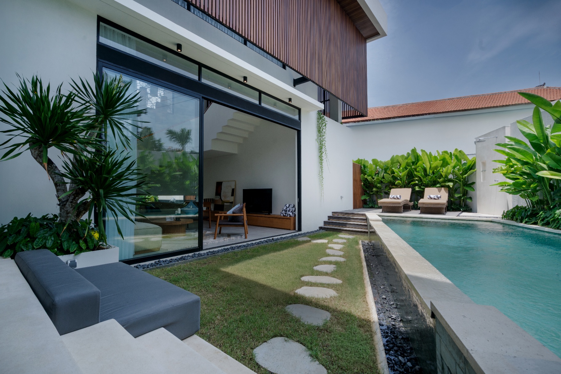 Villa image 2