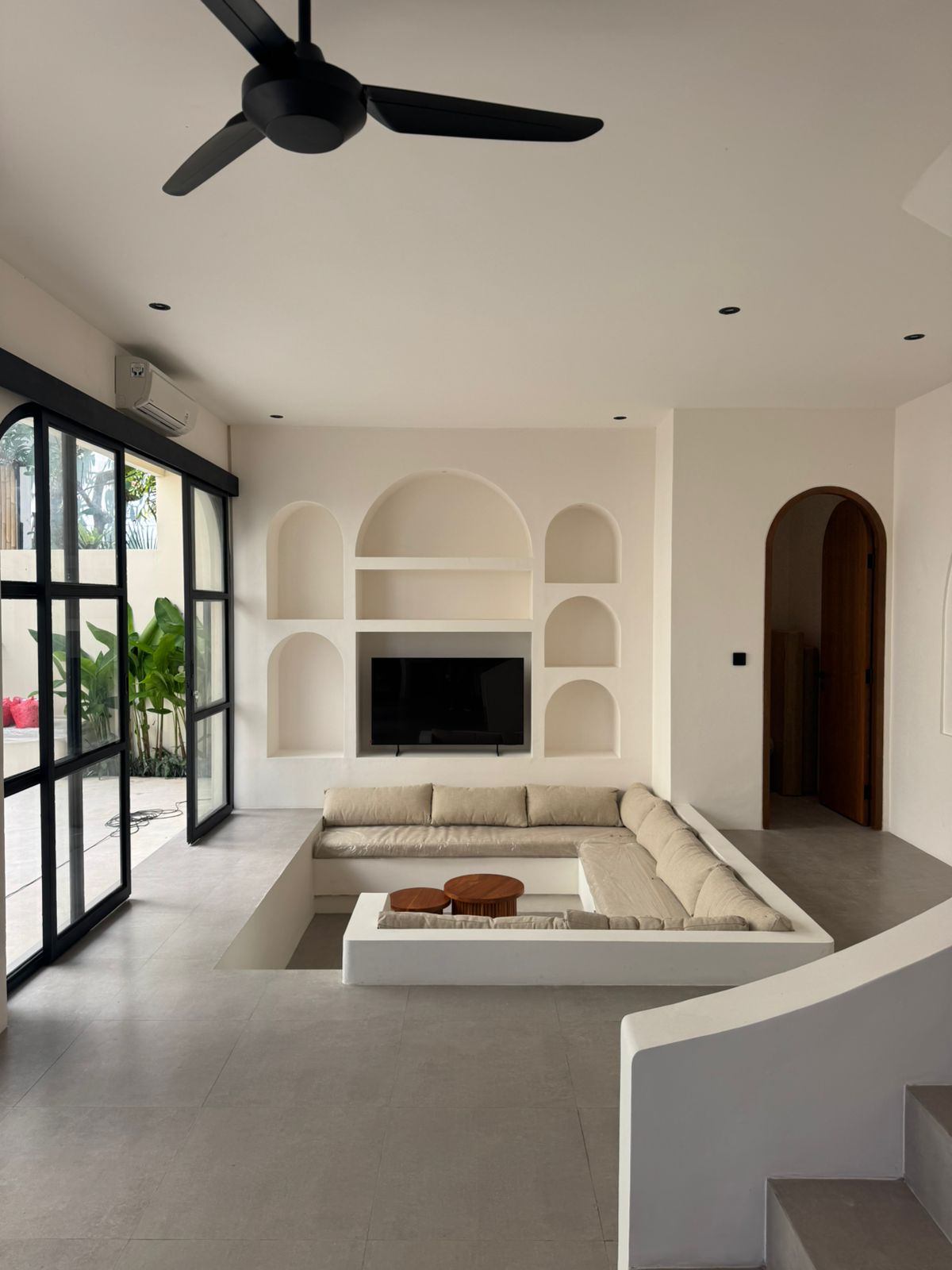 Villa image 1