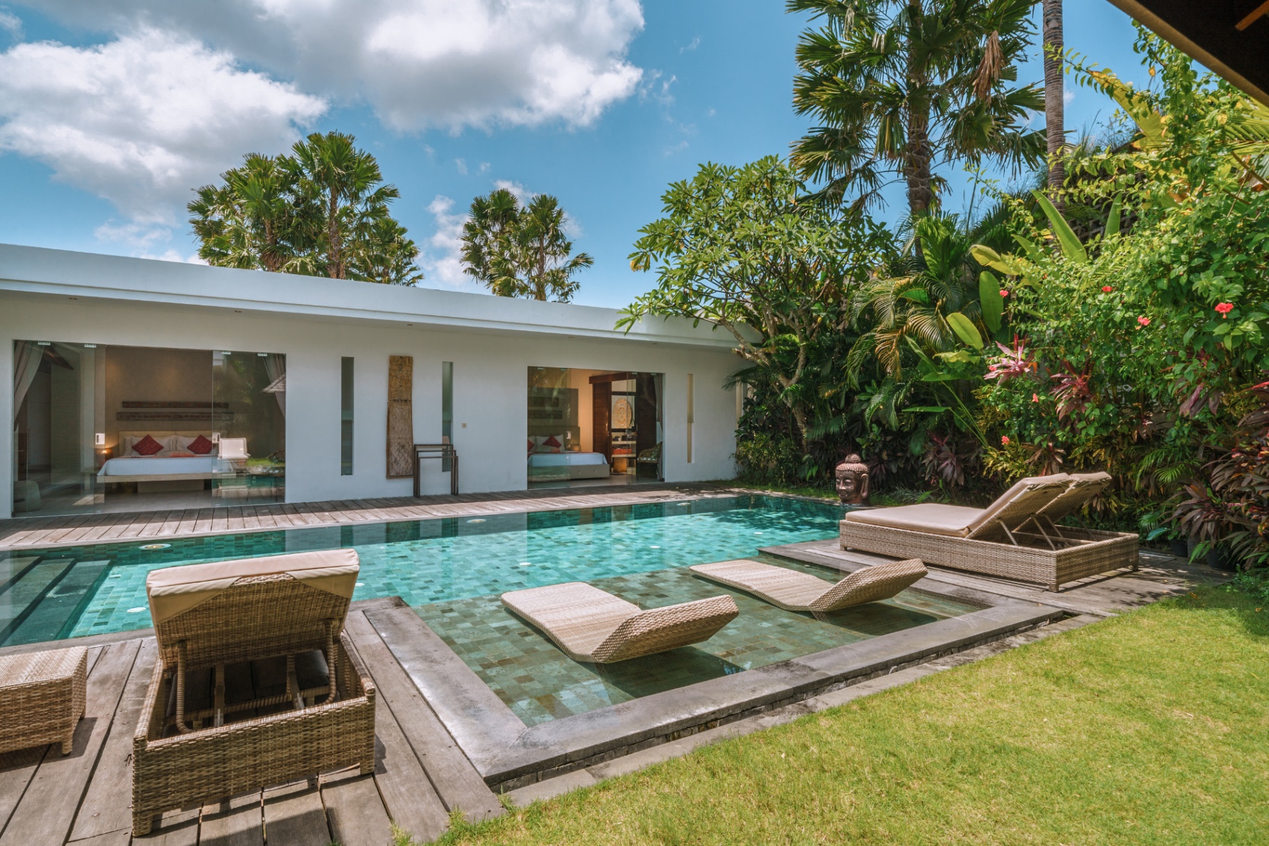 Villa image 2