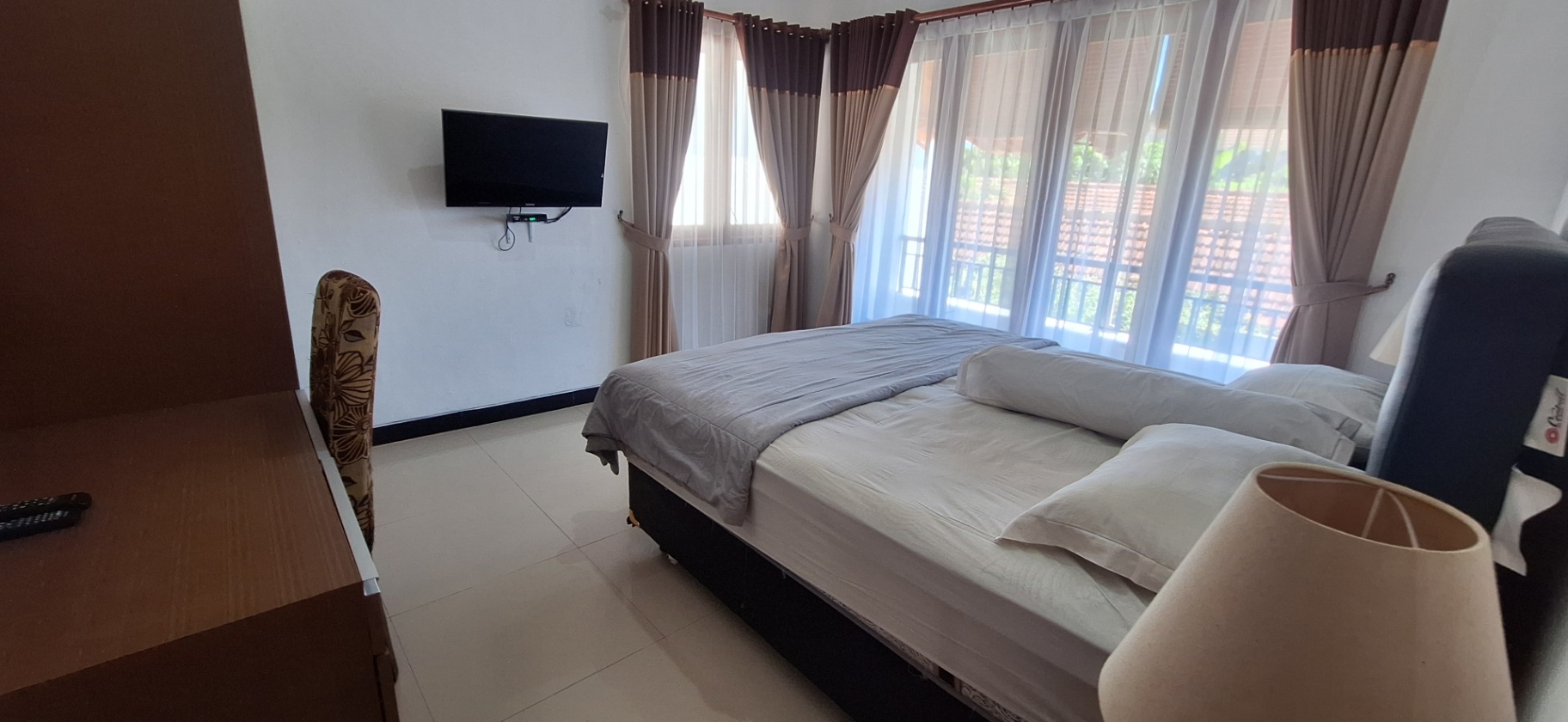 Villa image 2
