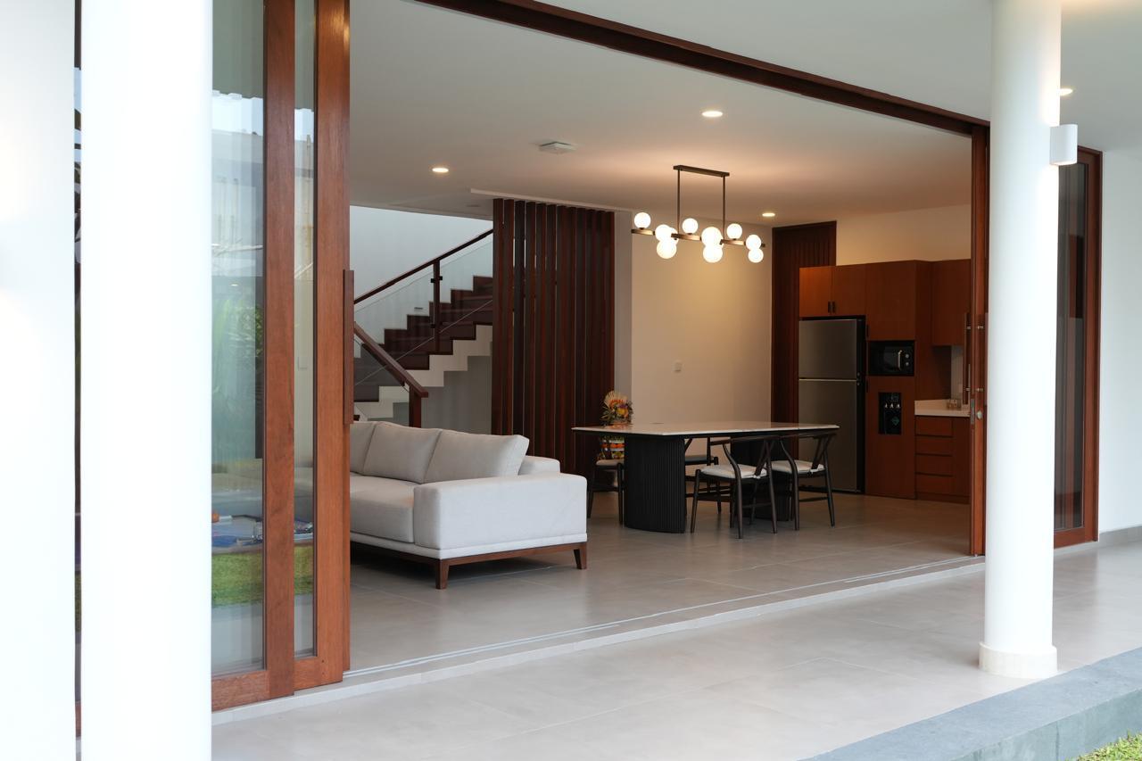 Villa image 1