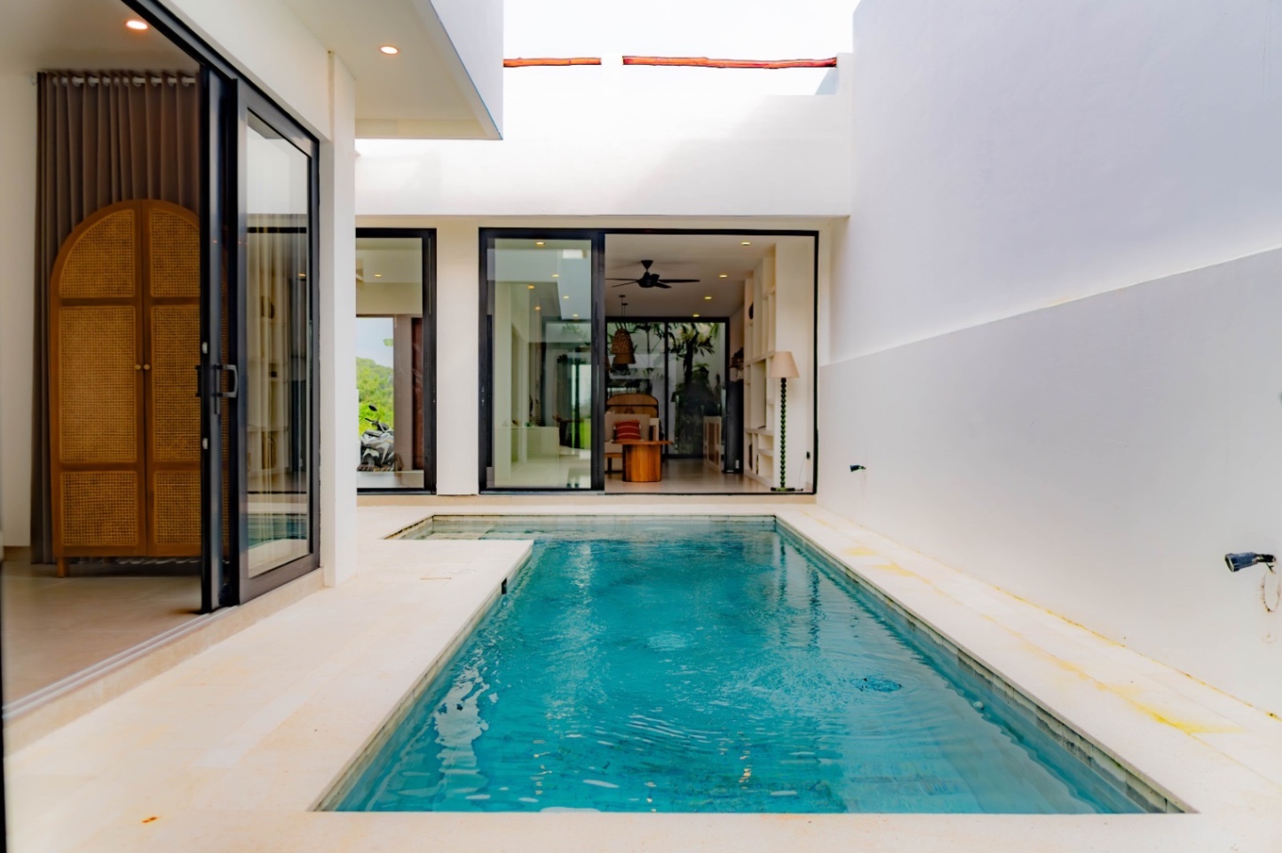Villa image 2