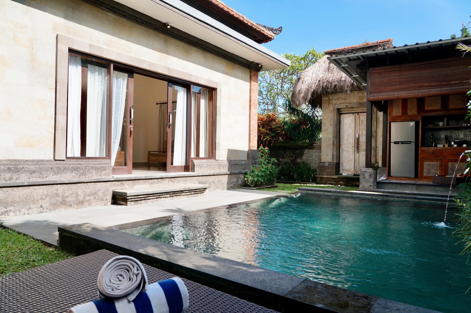Villa image 2