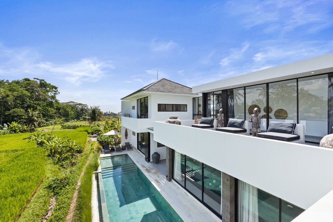 Villa image 1