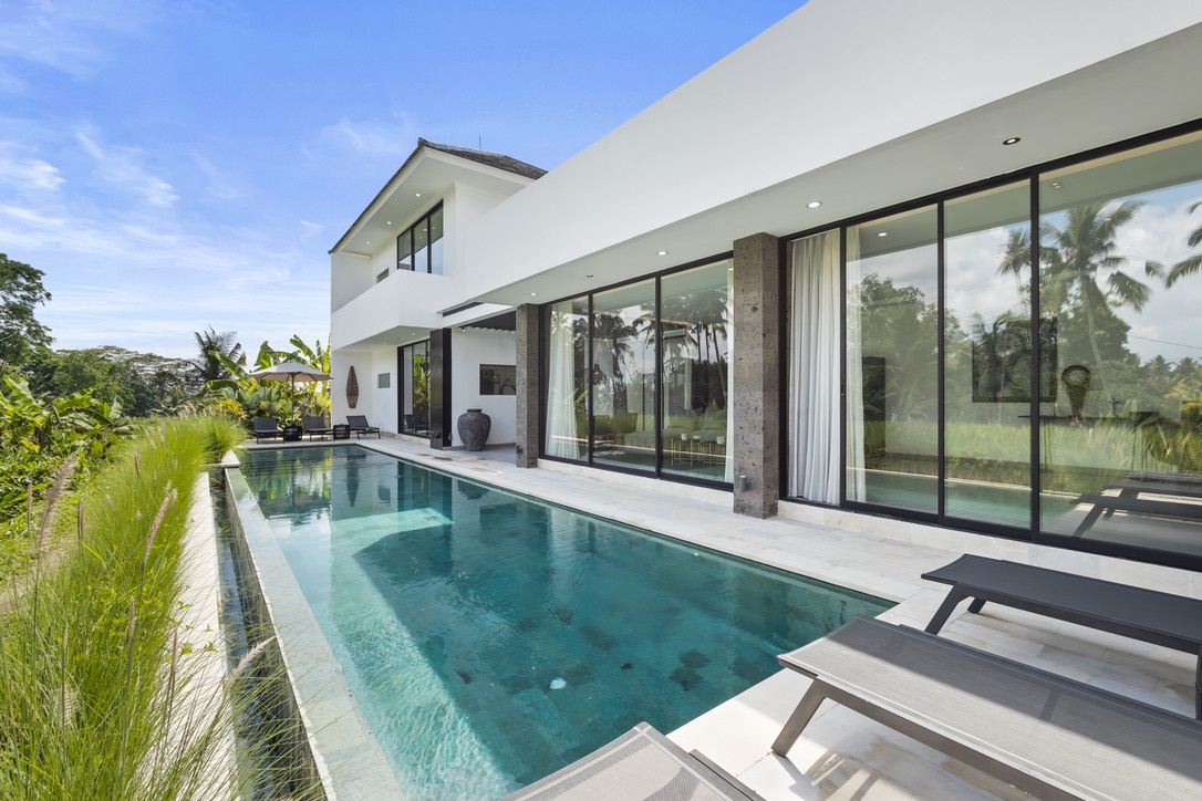 Villa image 2