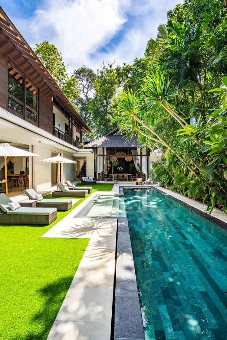 Villa image 1