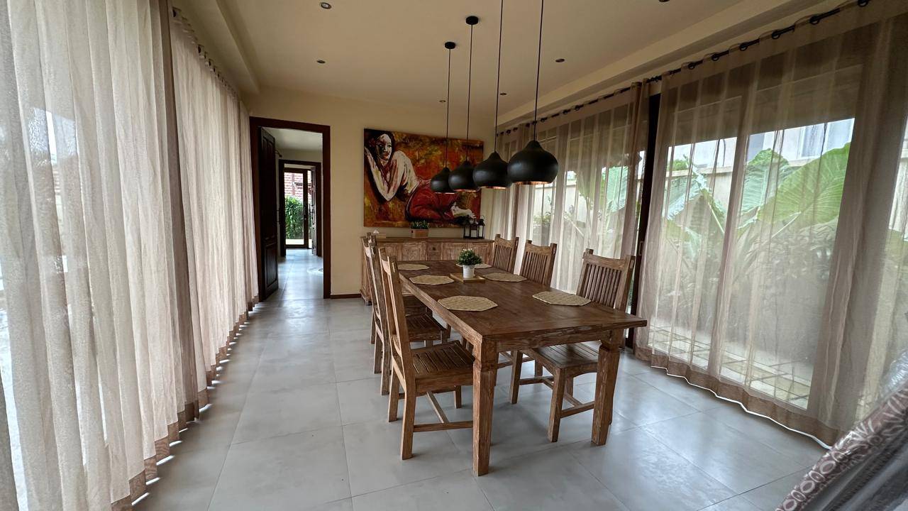 Villa image 3