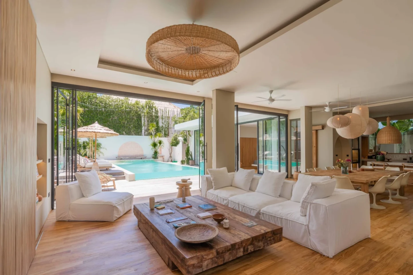 Villa image 2