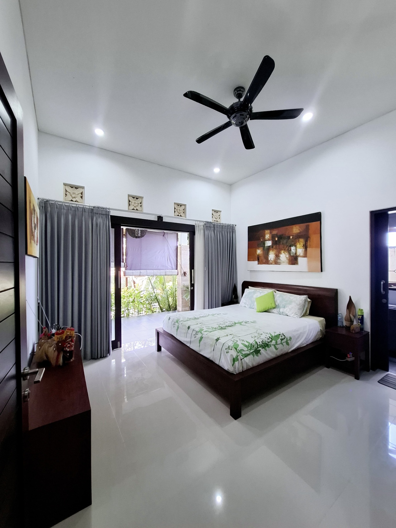 Villa image 3