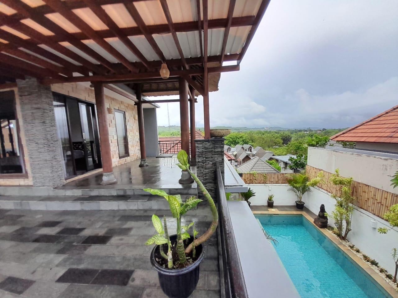 Villa image 1
