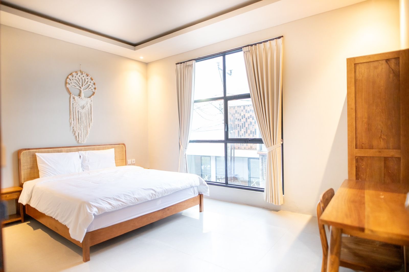 room available in Seseh 