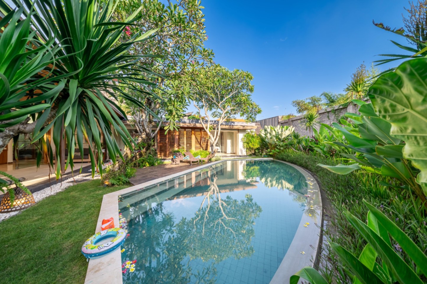 Villa image 4