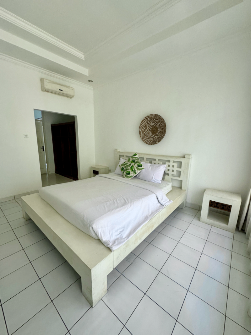 Villa image 2