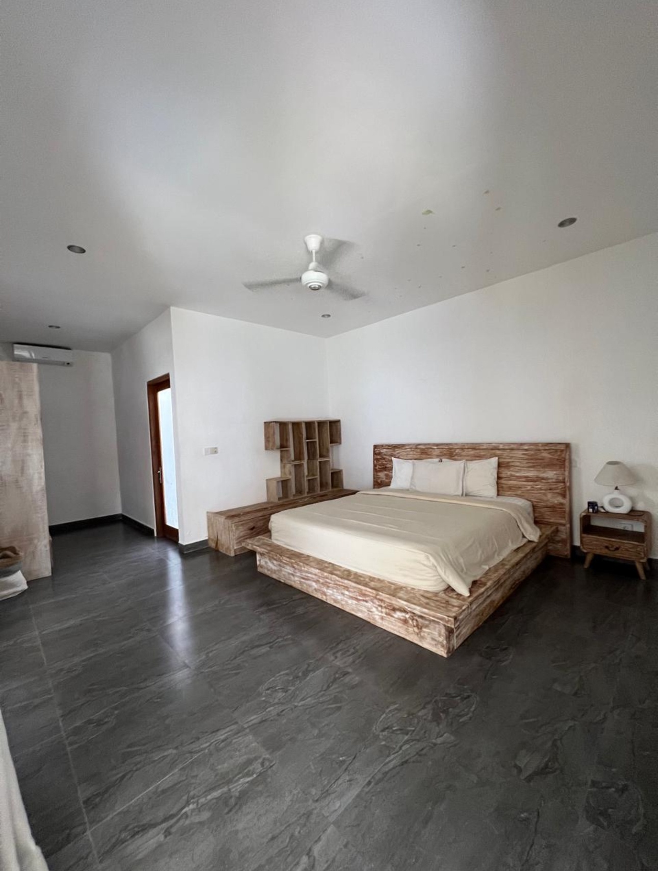 Villa image 2