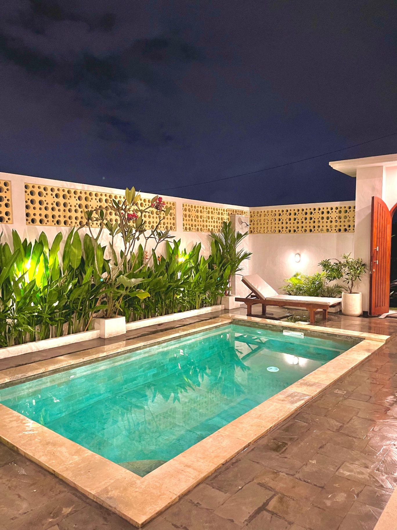 Villa image 2