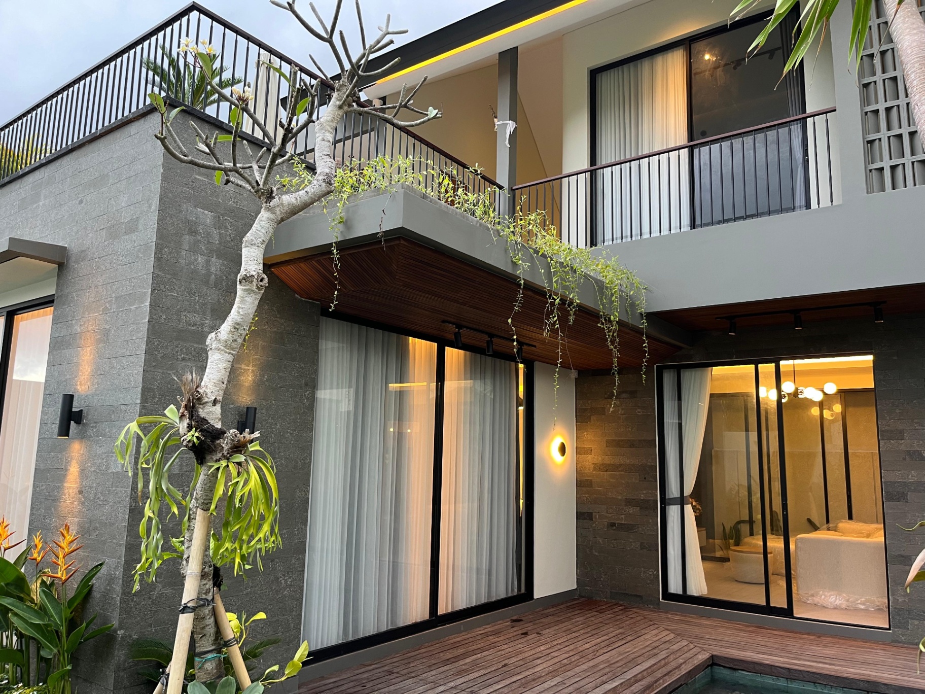 Villa image 2