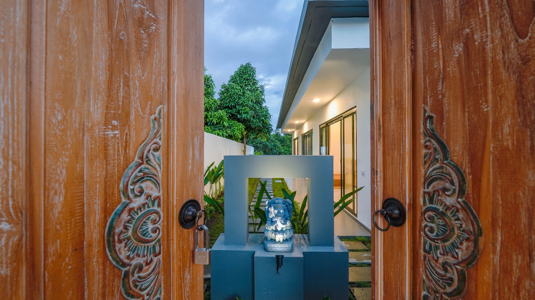 Villa image 2