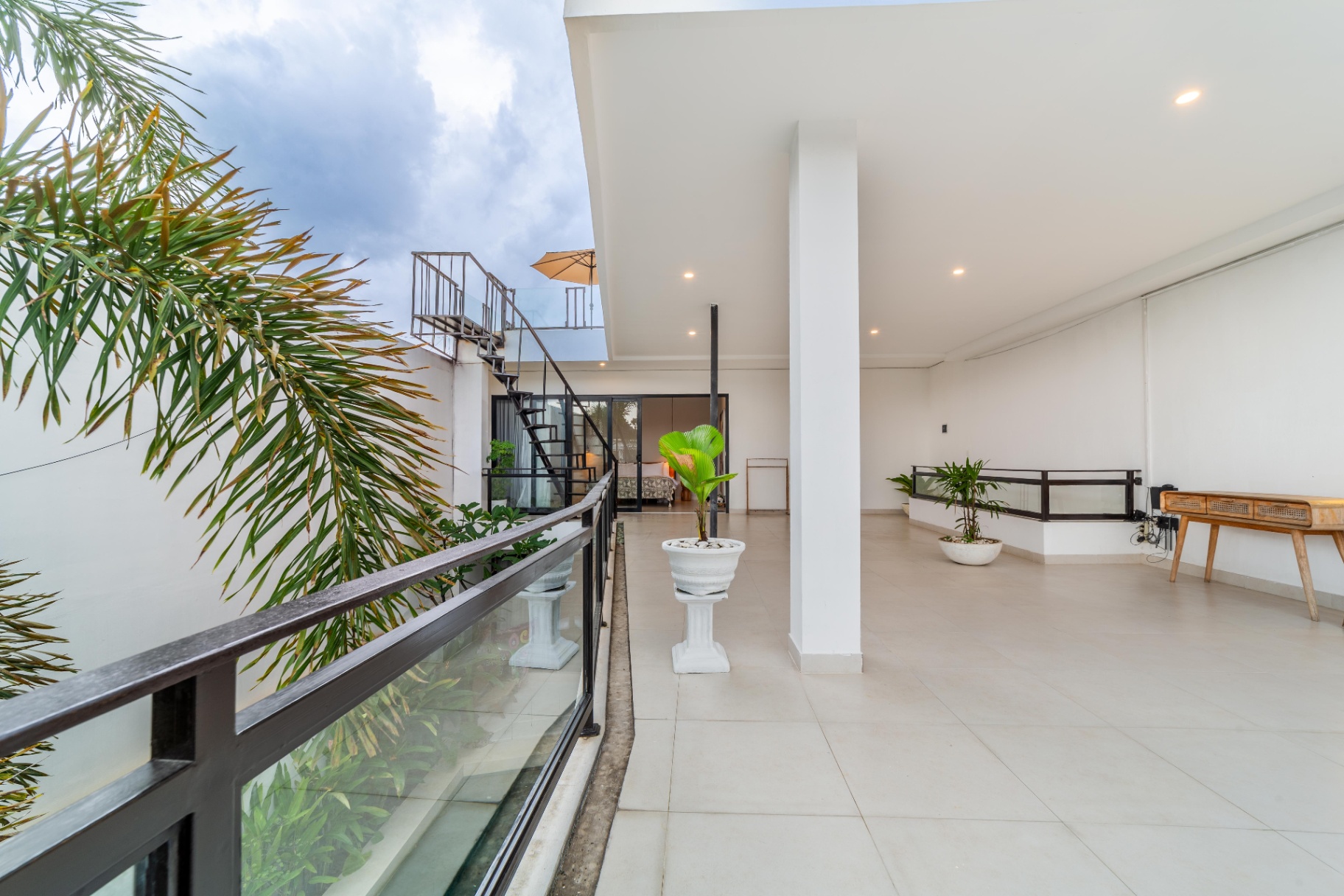 Villa image 2