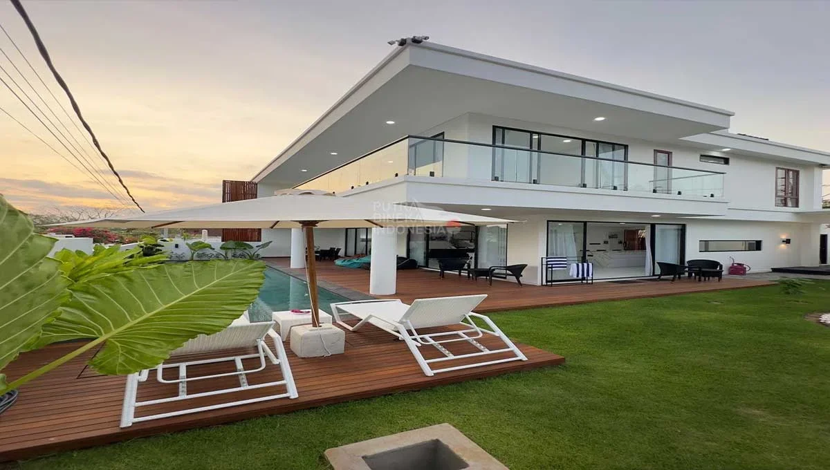 Villa image 1