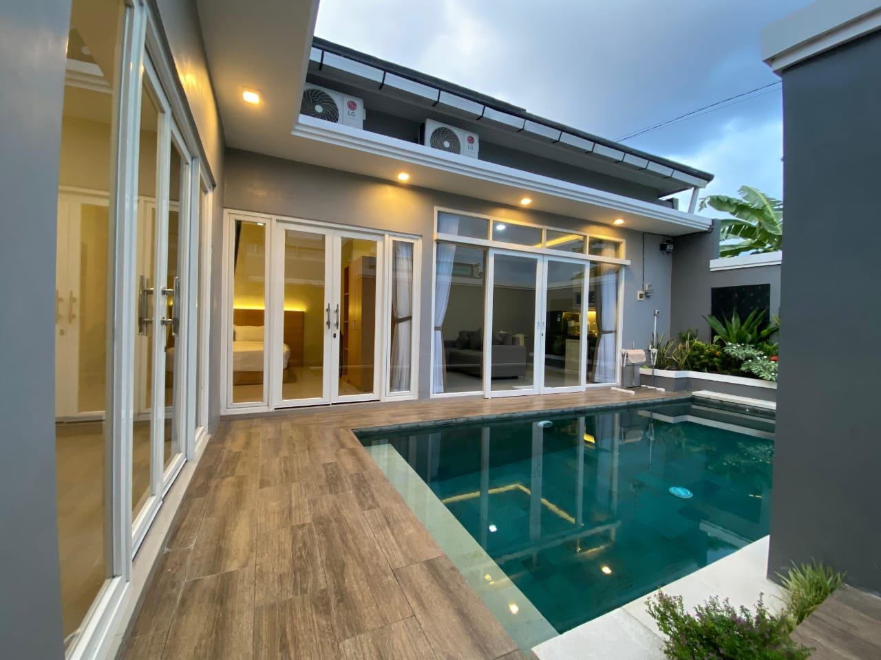 2 Bedrooms in Kayu Tulang