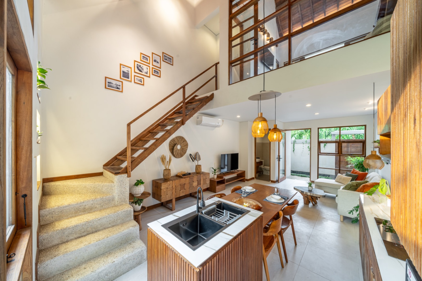 Villa image 2