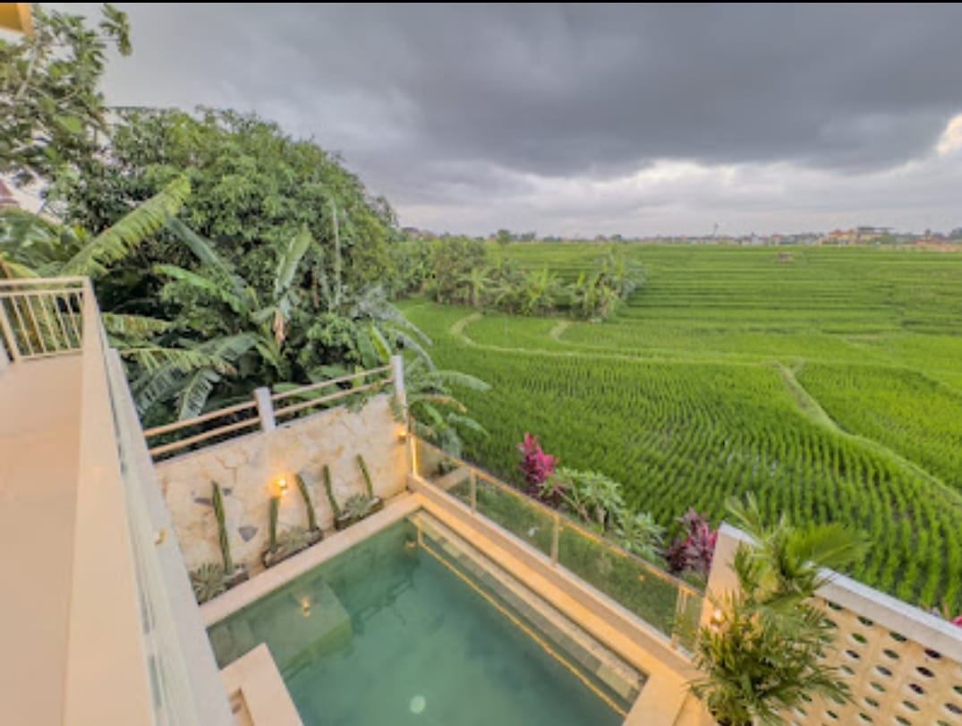 ST-0099 BRAND NEW VILLA IM BABAKAN CANGGU 3 BEDROOM 