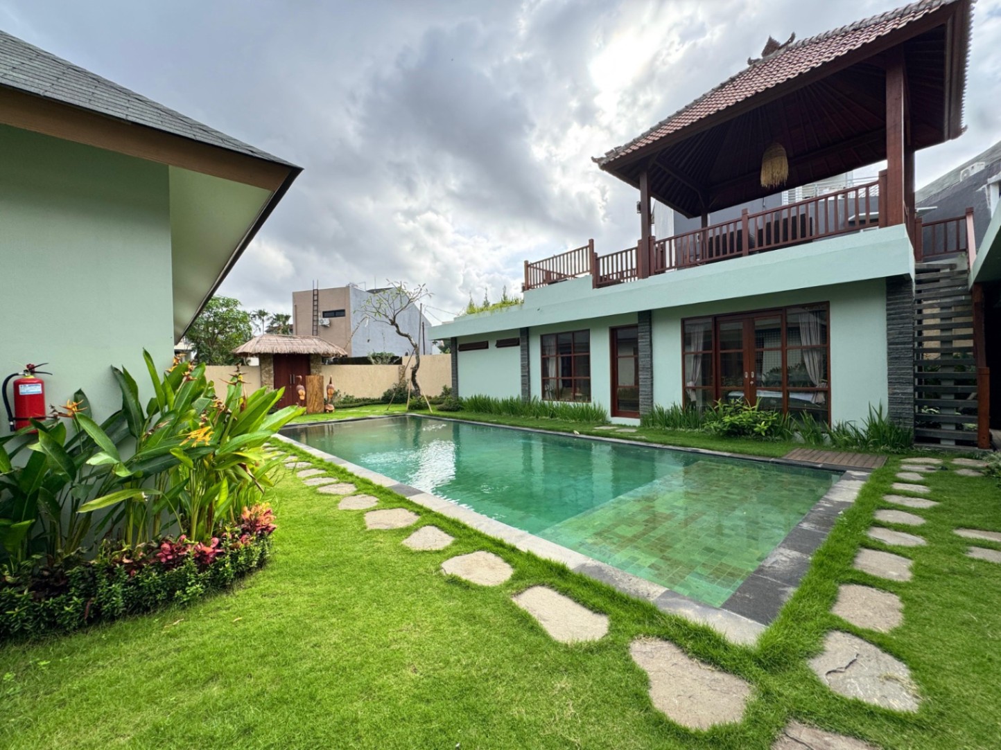 Villa image 1