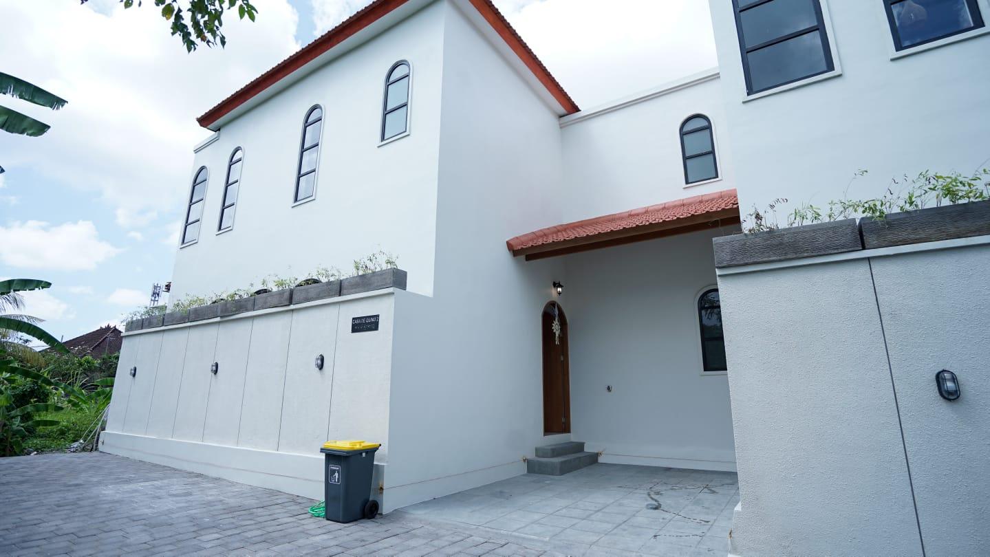 Villa image 1