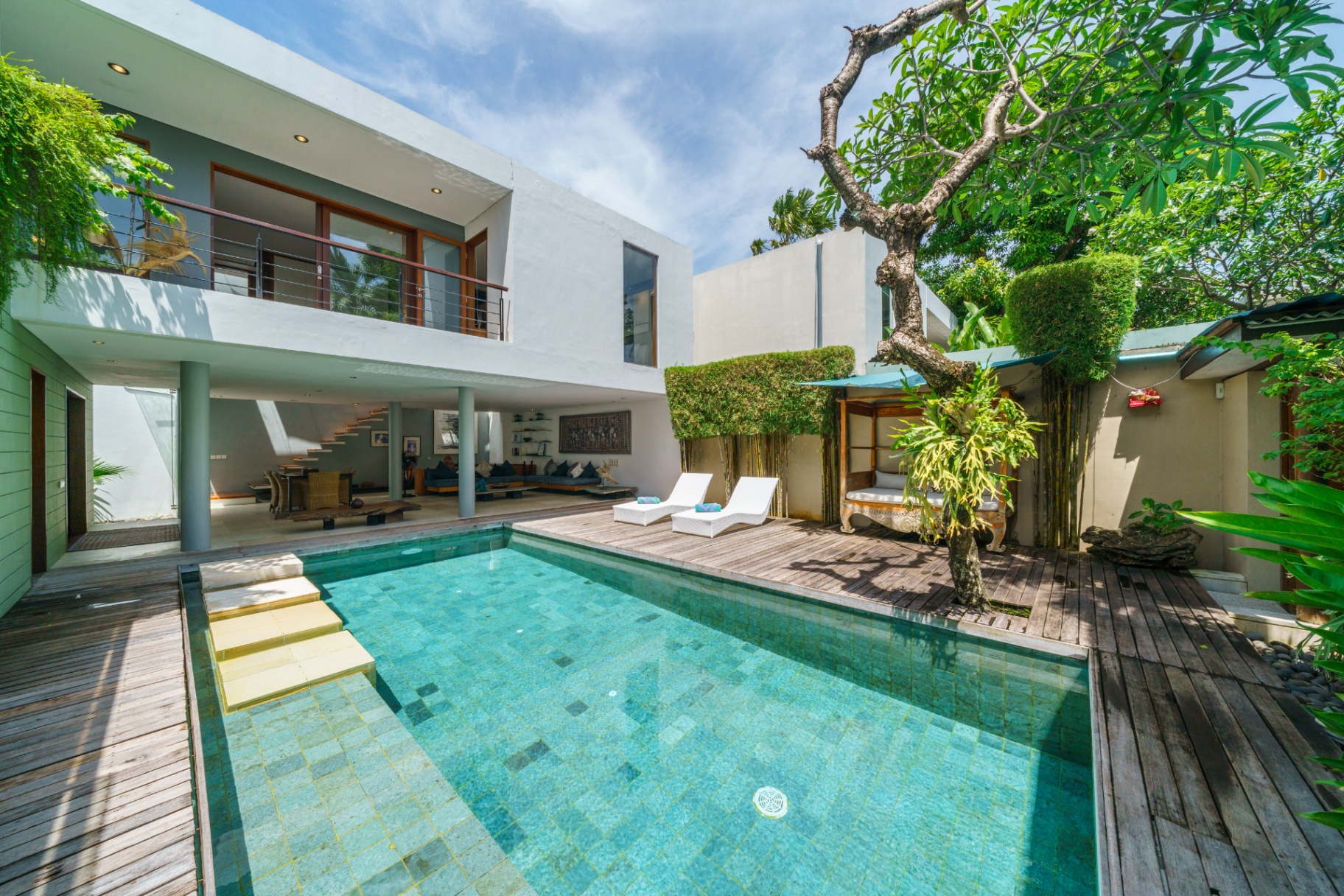 Villa image 1