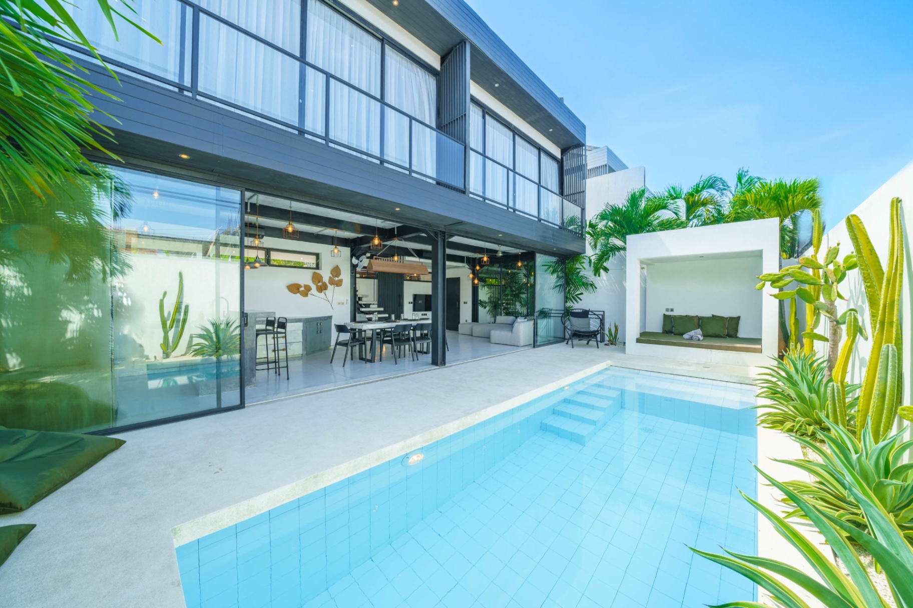 Villa image 1