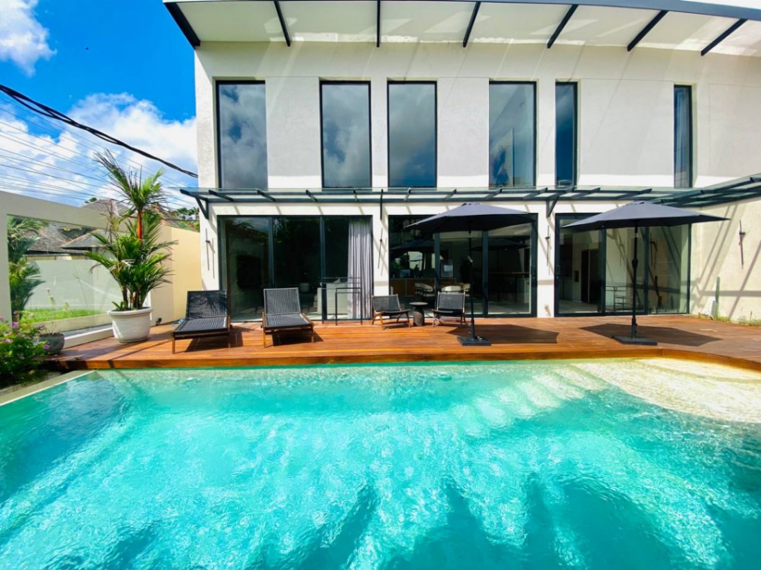 Villa image 2