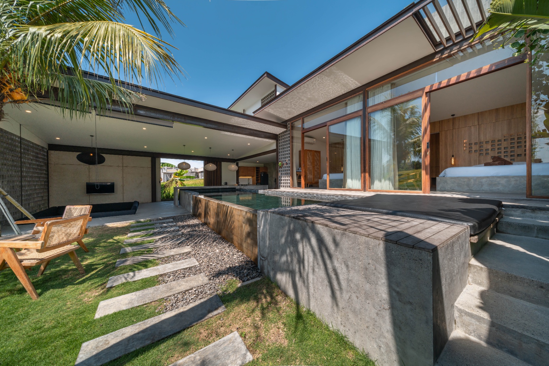 Villa image 1