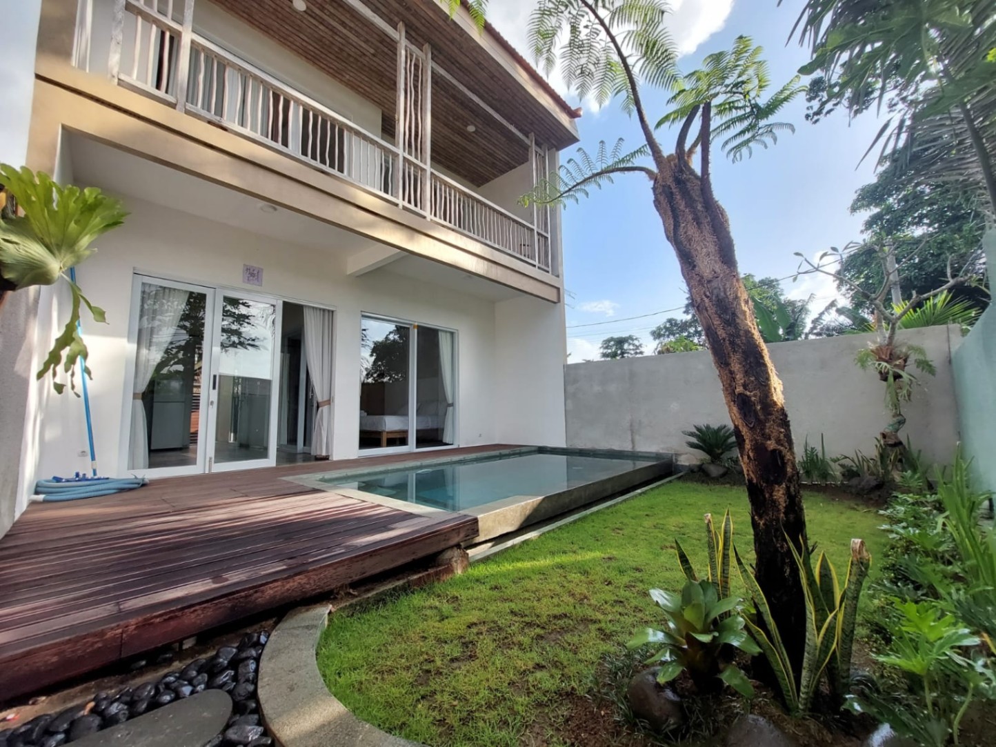 Villa image 1