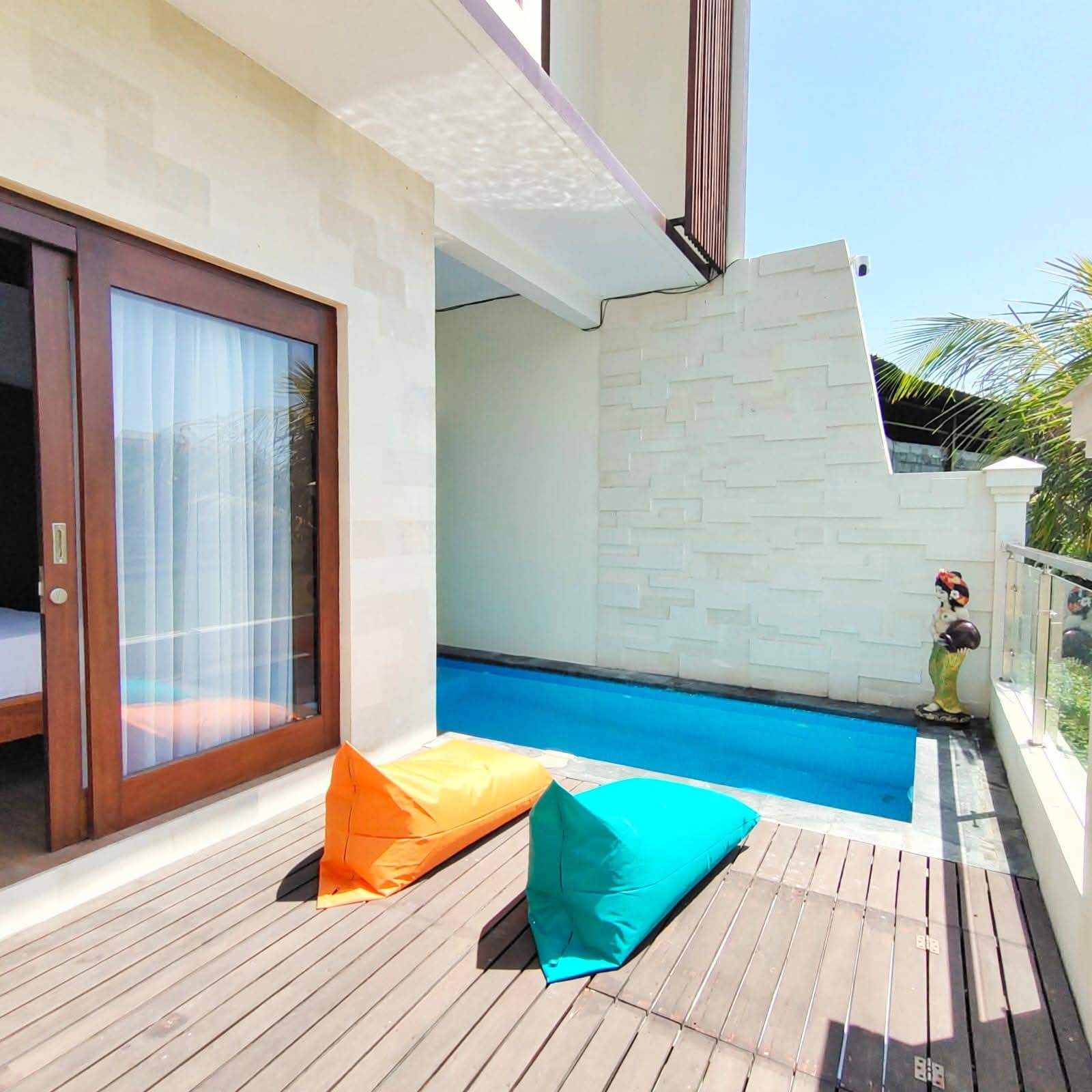 Villa image 1