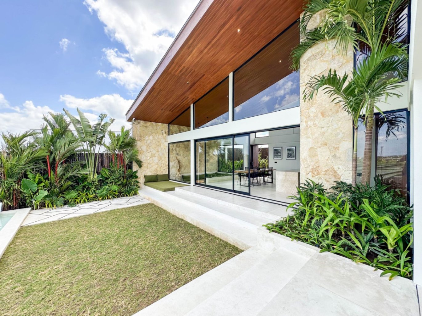 Villa image 4