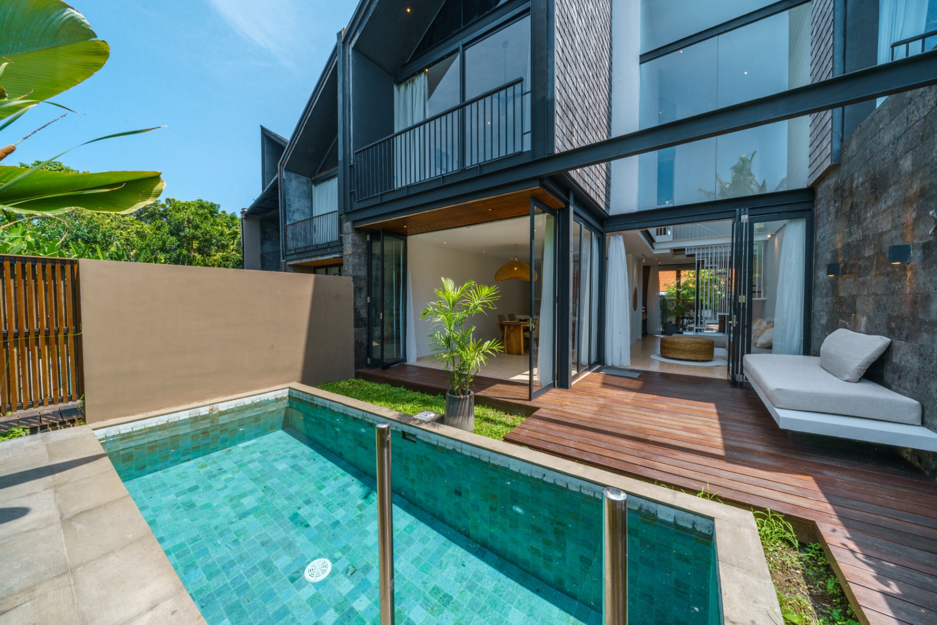 Villa image 1