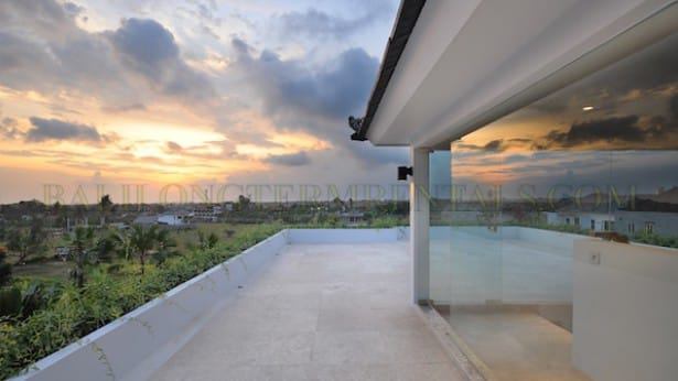 Villa image 2