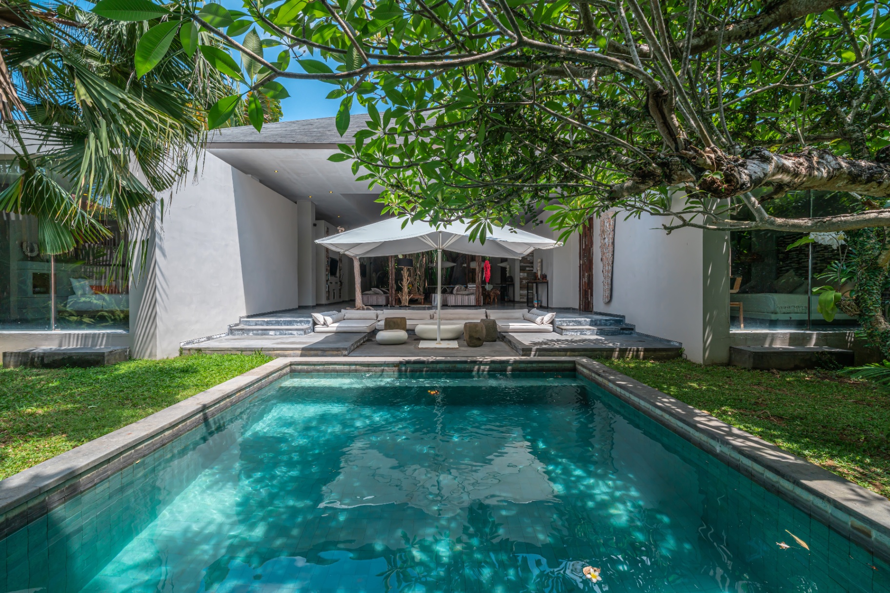 Villa image 1