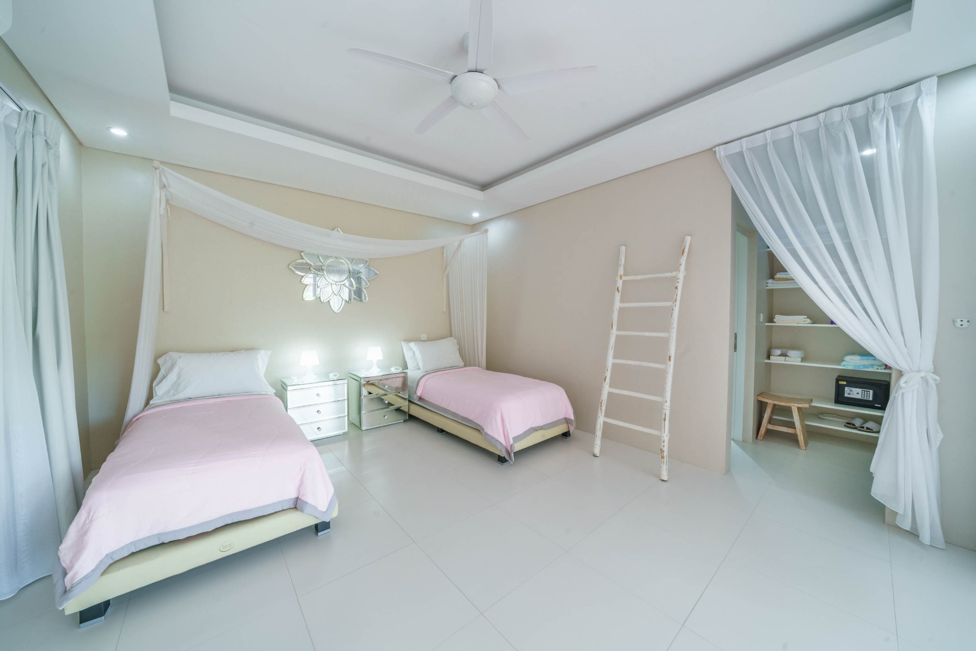 Villa image 4