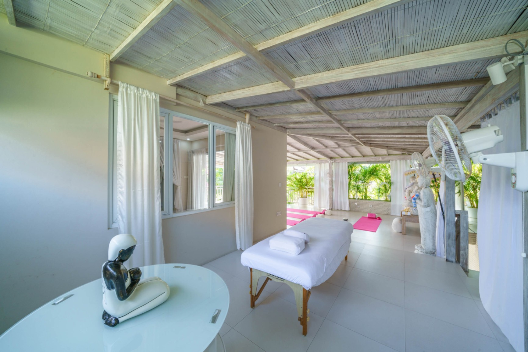 Villa image 2