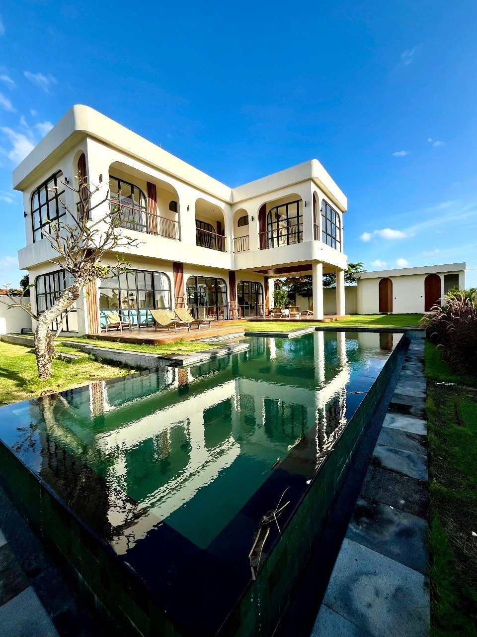 Villa image 1